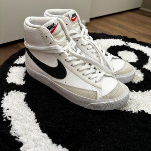 Nike || Blazer Mid ‘77 || Big kids’ Shoes